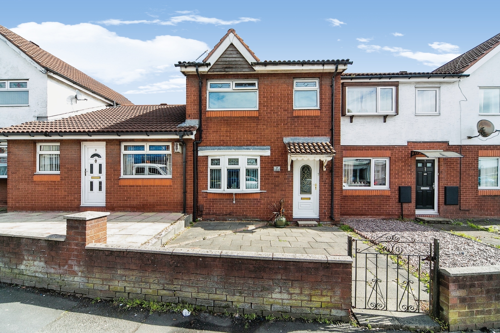 3 bedroom terraced house for sale in Lovely Lane, Warrington, WA5 1LX