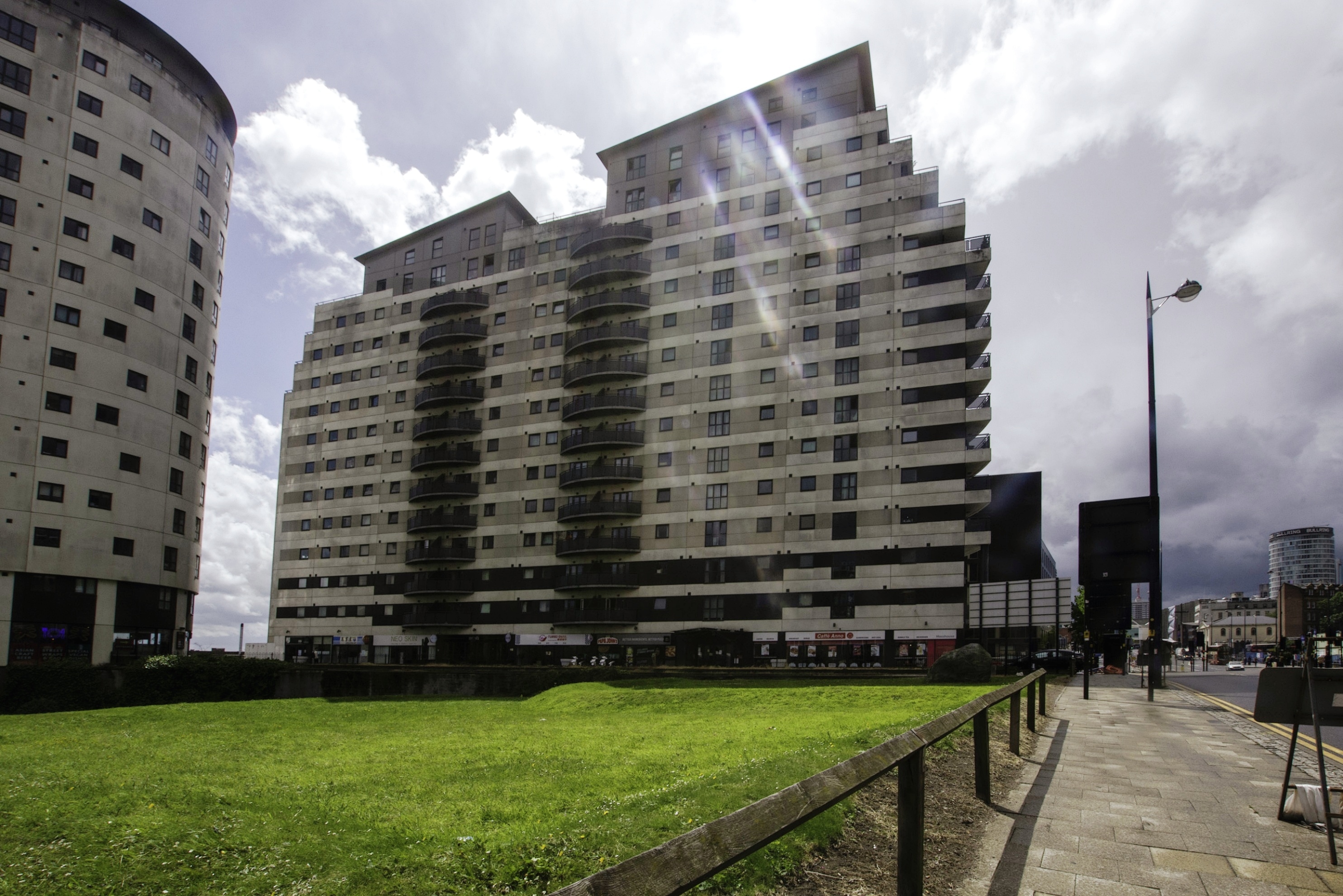 1 bedroom apartment for sale in 2 Masshouse Plaza, Birmingham, B5 5JE