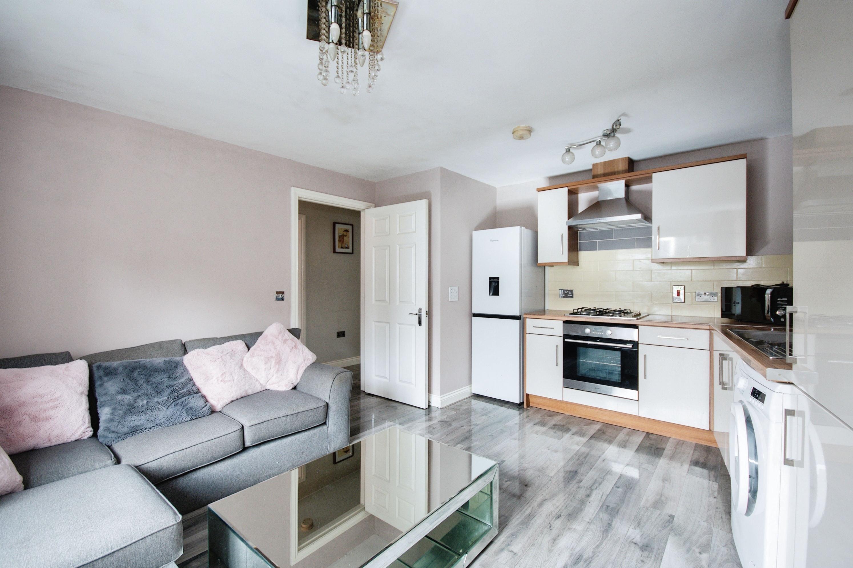 2 bedroom ground floor flat for sale in 141 Hankinson Road, Bournemouth, BH9 1HR