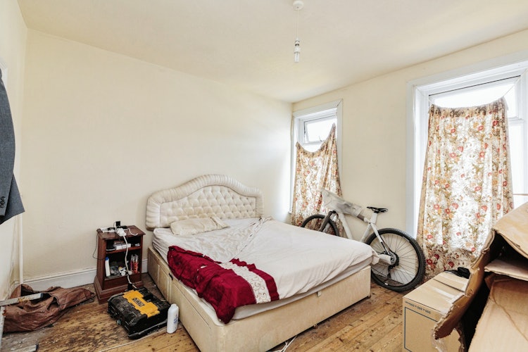 3 bedroom terraced house