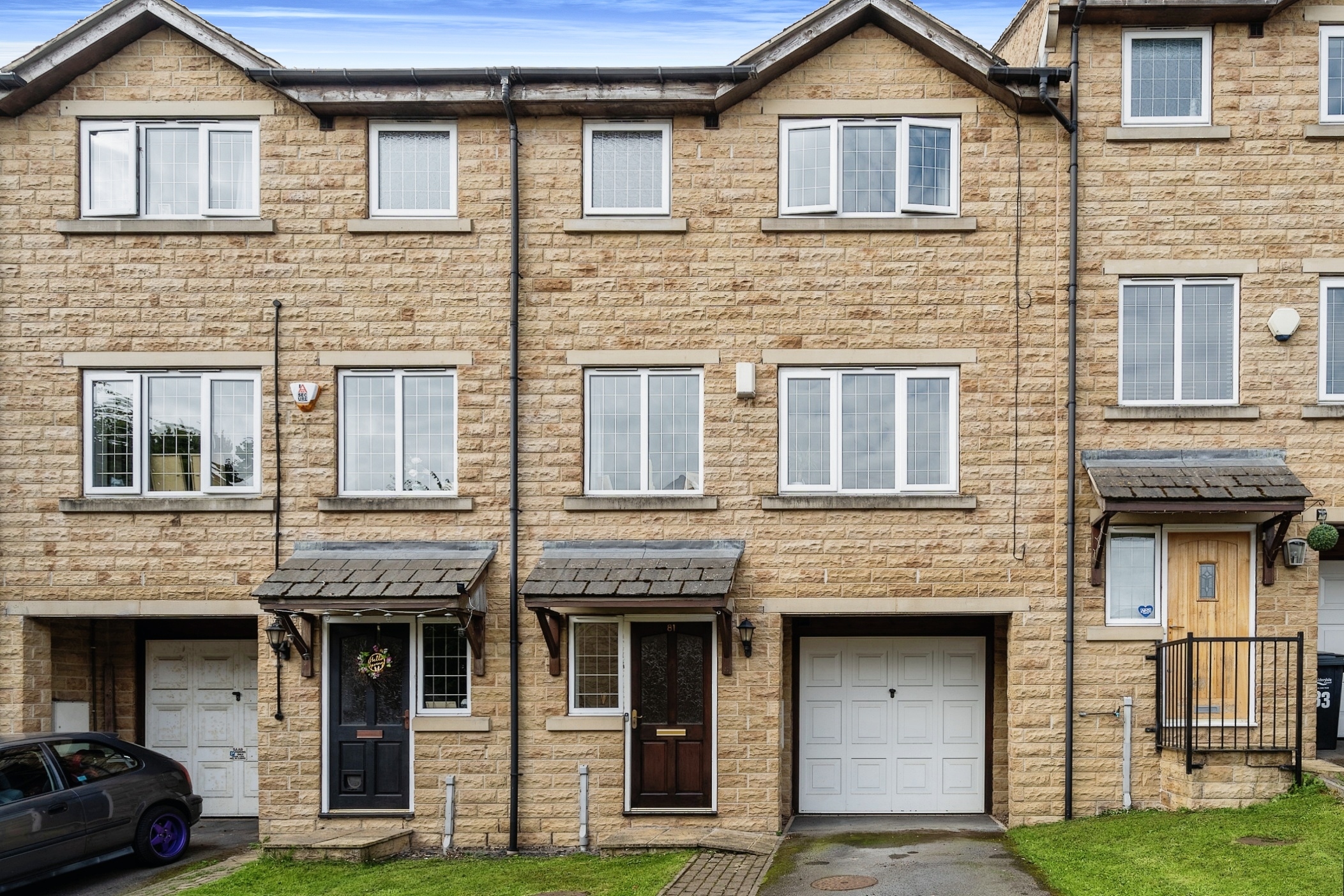 3 bedroom town house for sale in Castlefields Drive, Brighouse, HD6 3XF