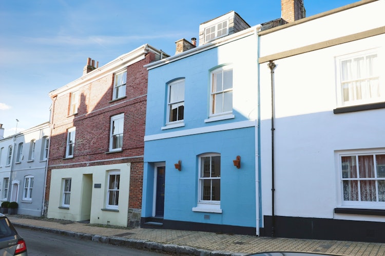 3 bedroom terraced house