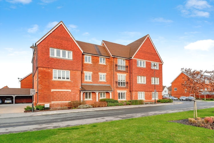 2 bedroom ground floor flat