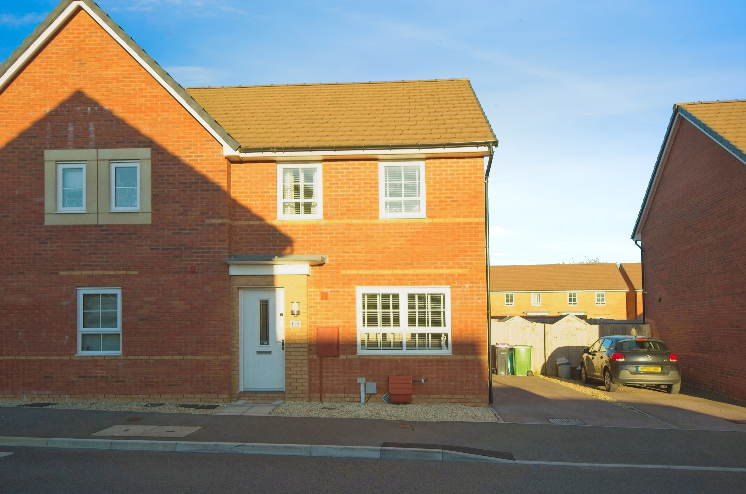 3 bedroom semidetached house for sale in James Prosser Way, Llantarnam
