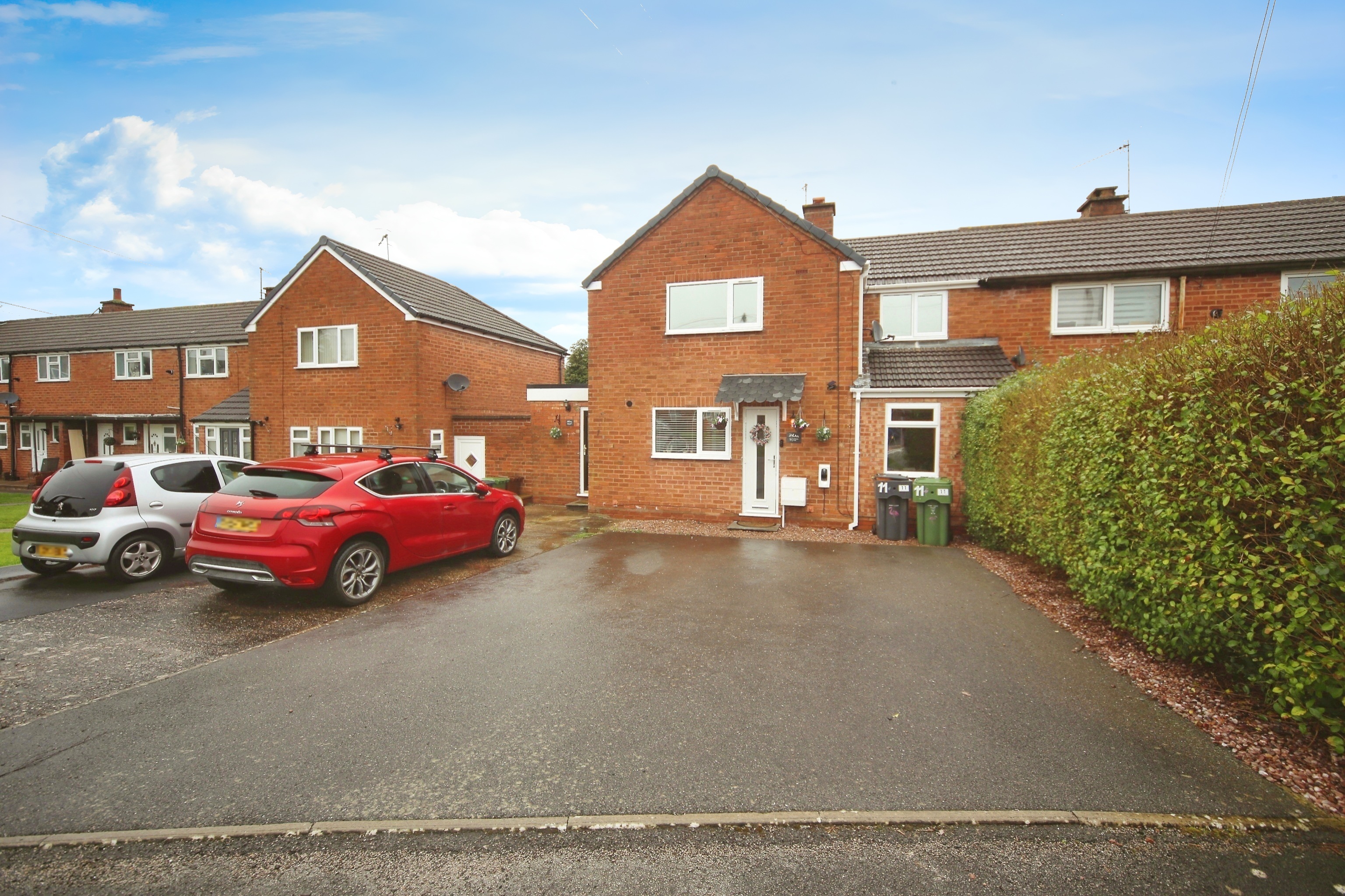 3 bedroom end of terrace house for sale in Catherine Close, Bromsgrove