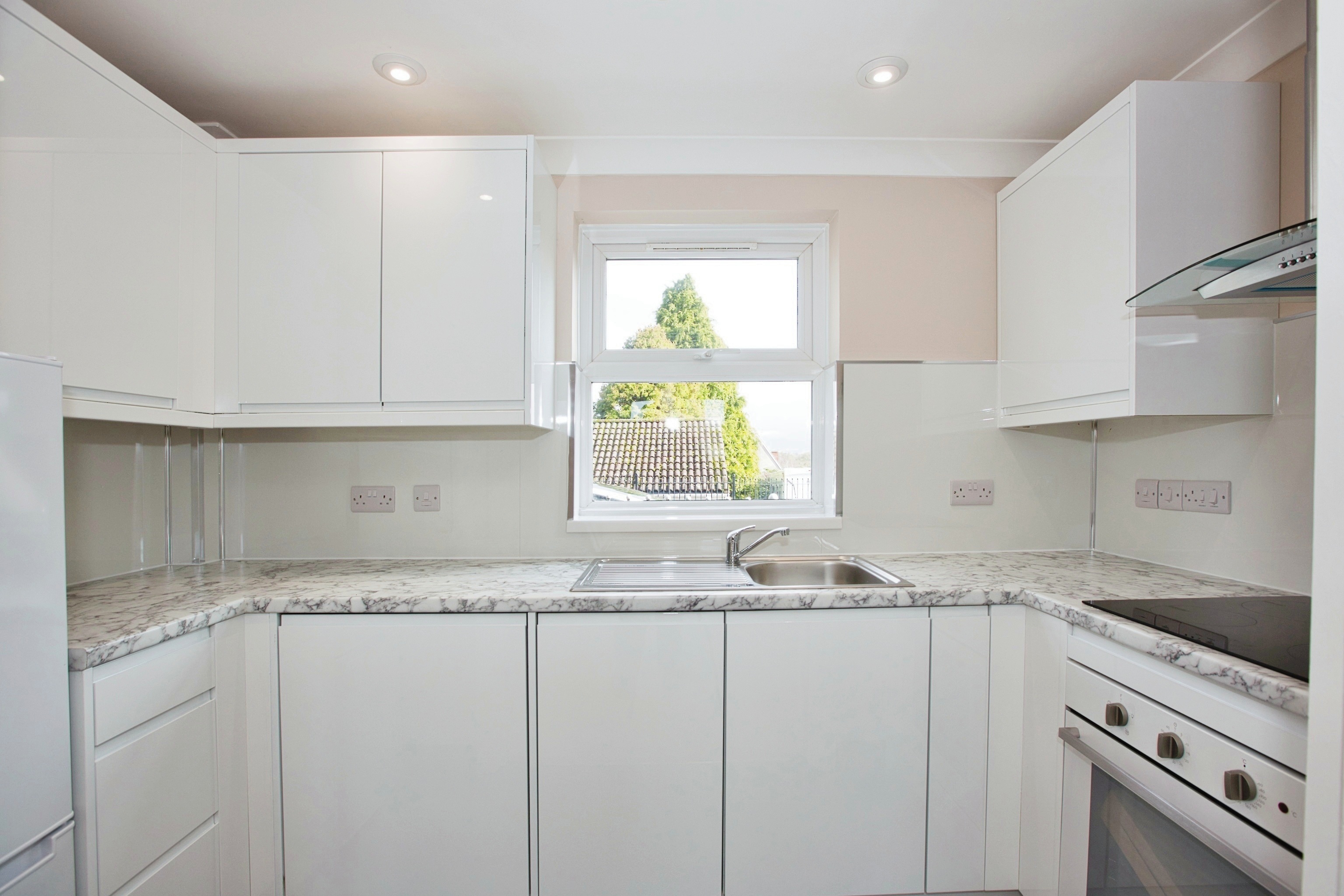 2 bedroom ground floor flat for sale in Radstock Road, Radstock, BA3 2AW