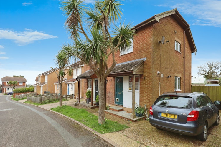 2 bedroom semi-detached house