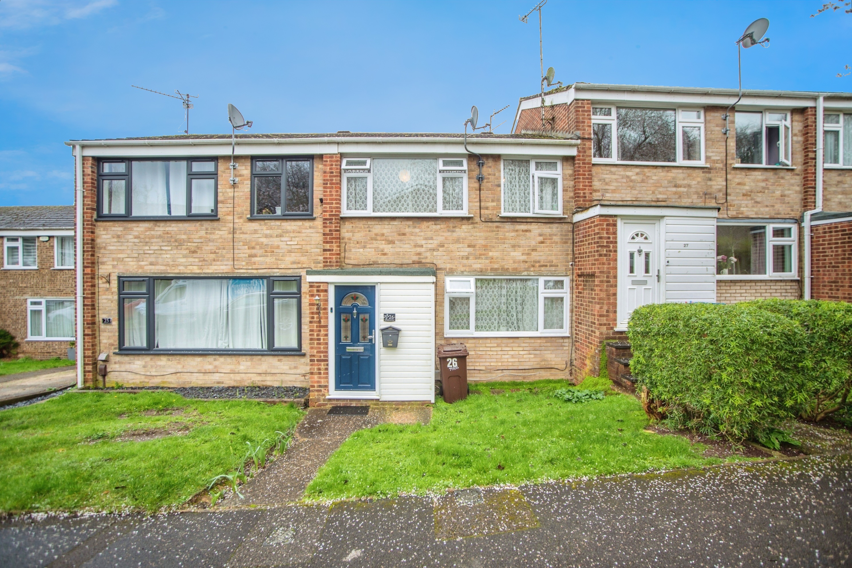 3 bedroom terraced house for sale in Broadlands Drive, Walderslade ...