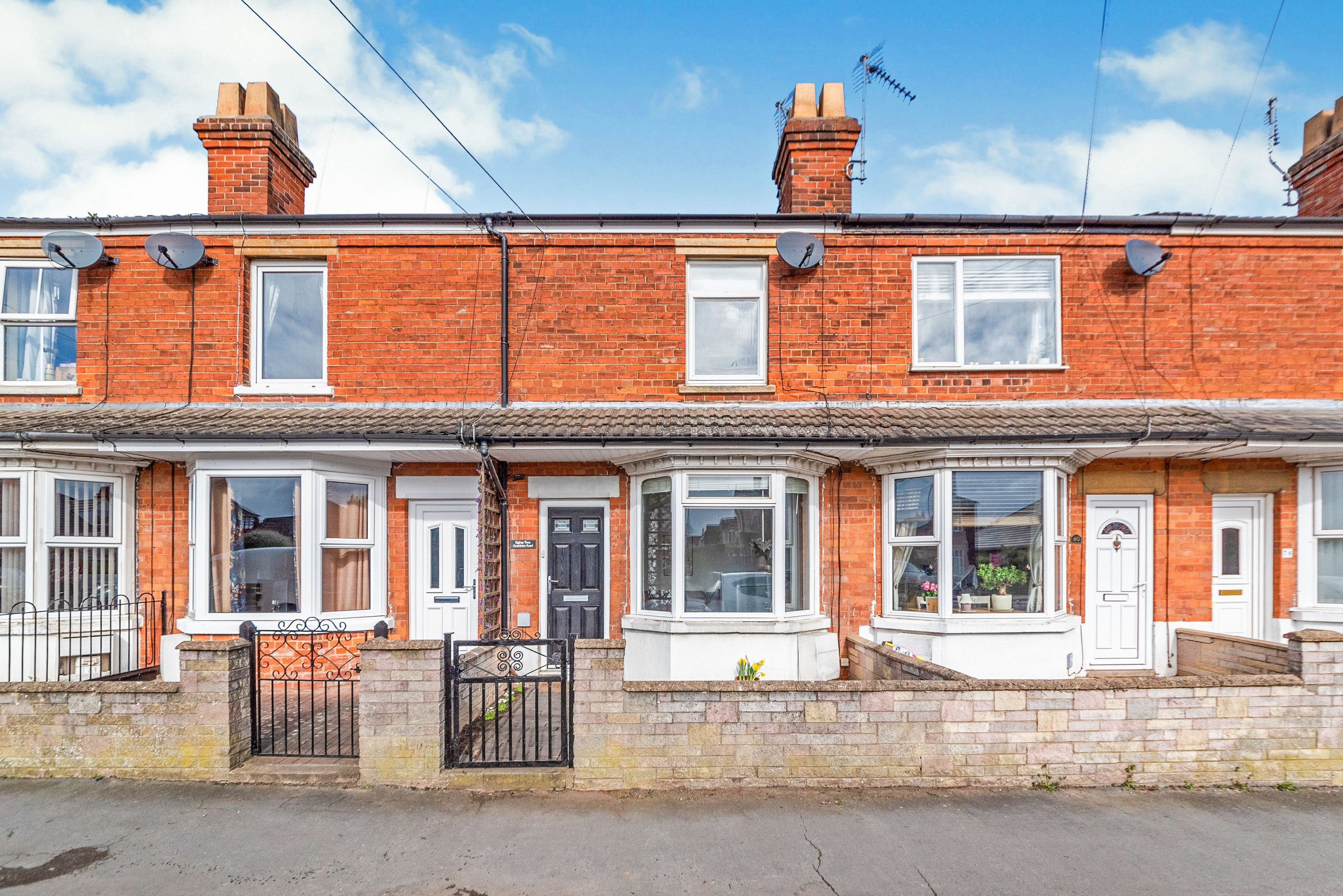 3 bedroom terraced house for sale in Grantham Road, Sleaford, NG34 7NW