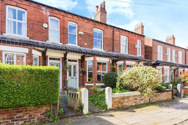 3 bedroom terraced house