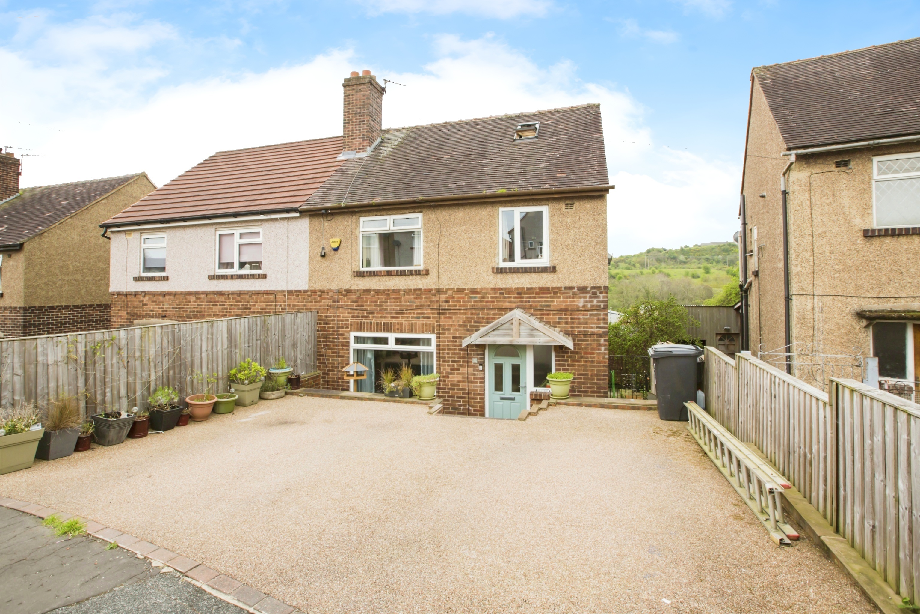 3 bedroom semidetached house for sale in Summerfield Avenue, Brighouse