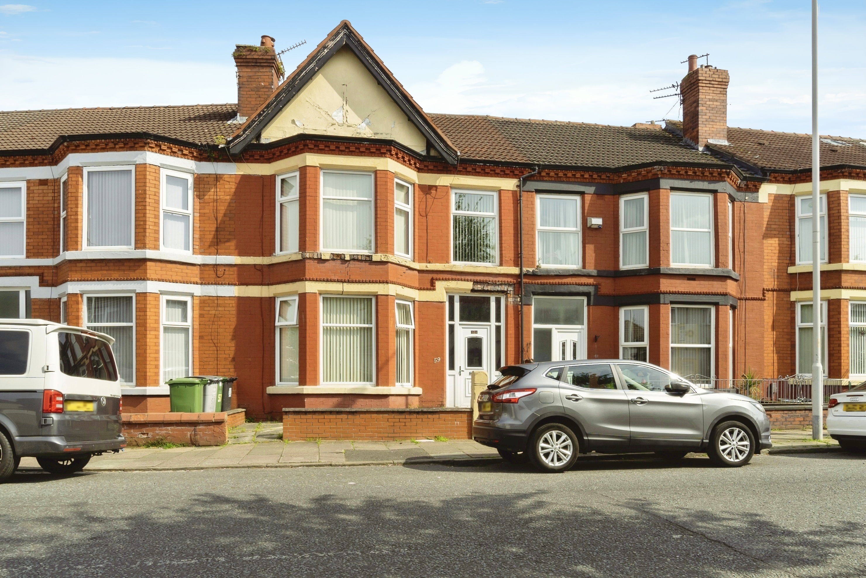 4 bedroom terraced house for sale in Mount Road, Birkenhead, CH42 6PW