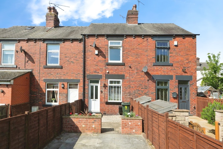 2 bedroom terraced house