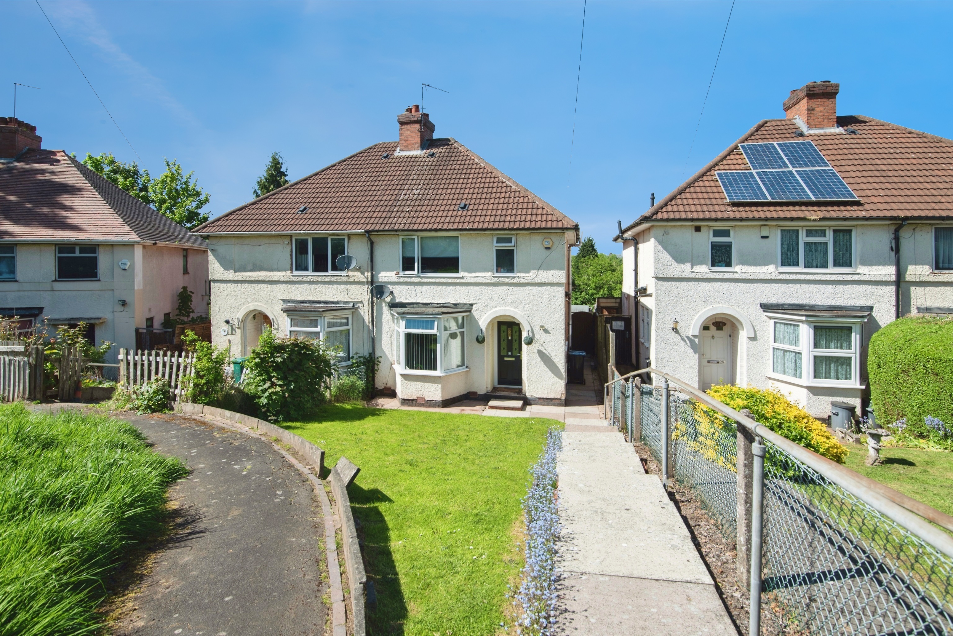 3 bedroom semidetached house for sale in Frankley Beeches Road