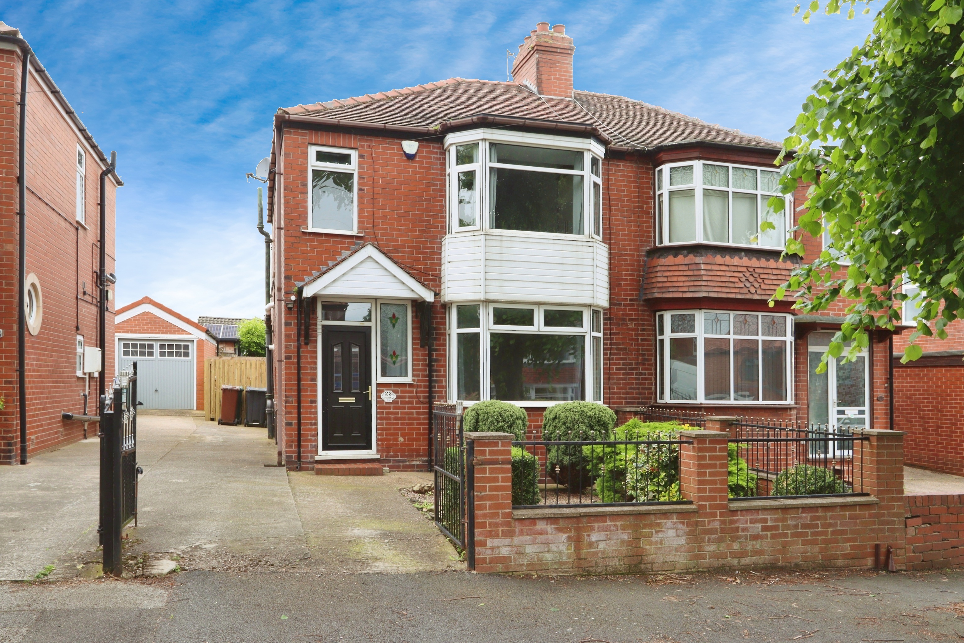 3 bedroom semidetached house for sale in Limes Way, Barnsley, S75 2NS