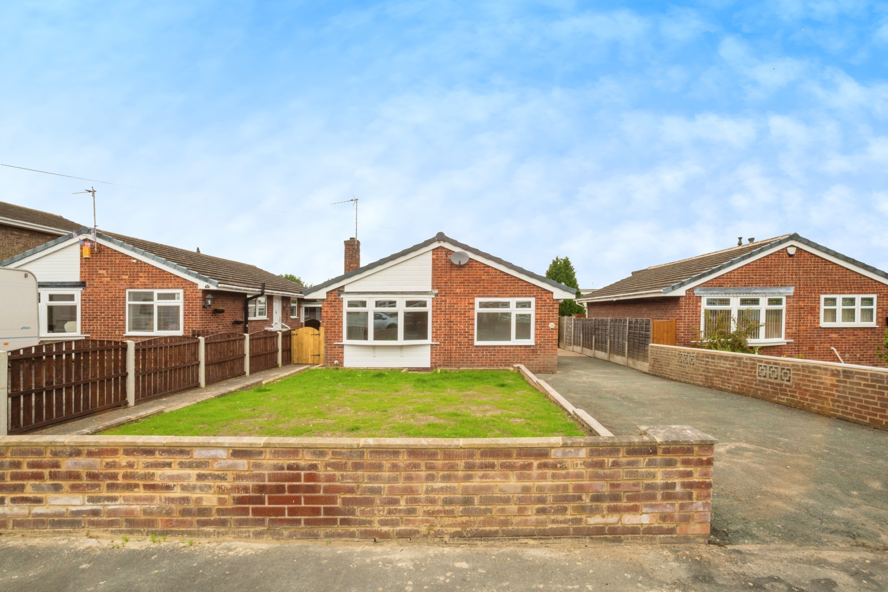 3 bedroom detached bungalow for sale in Springhill Avenue, Crofton