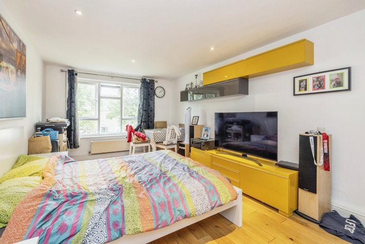 1 bedroom flat