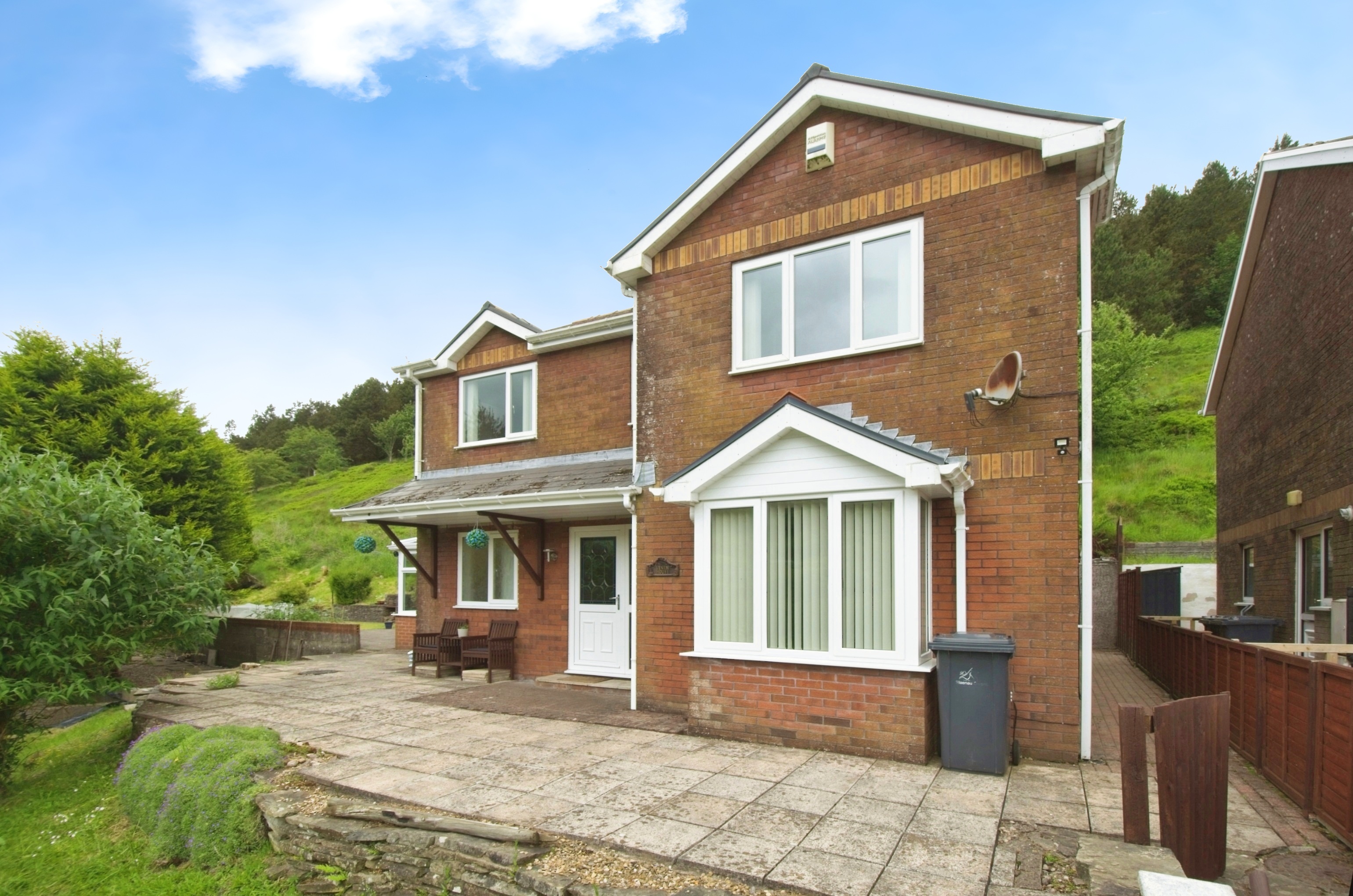 4 bedroom detached house for sale in West Bank, Cwmtillery, Abertillery