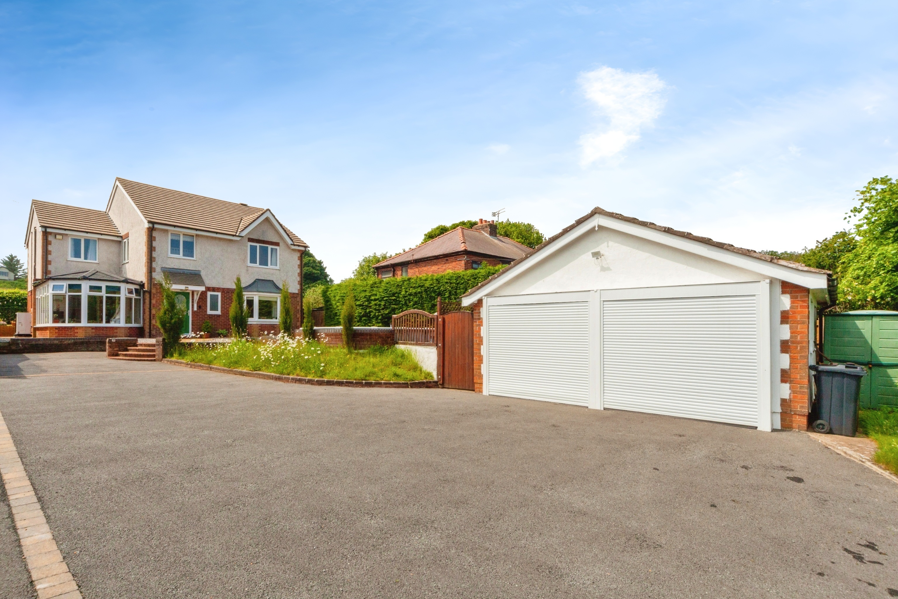 3 bedroom detached house for sale in St. Asaph Road, Holywell, CH8 8RD