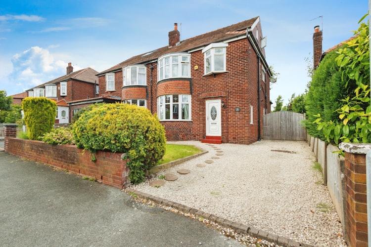 4 bedroom semi-detached house