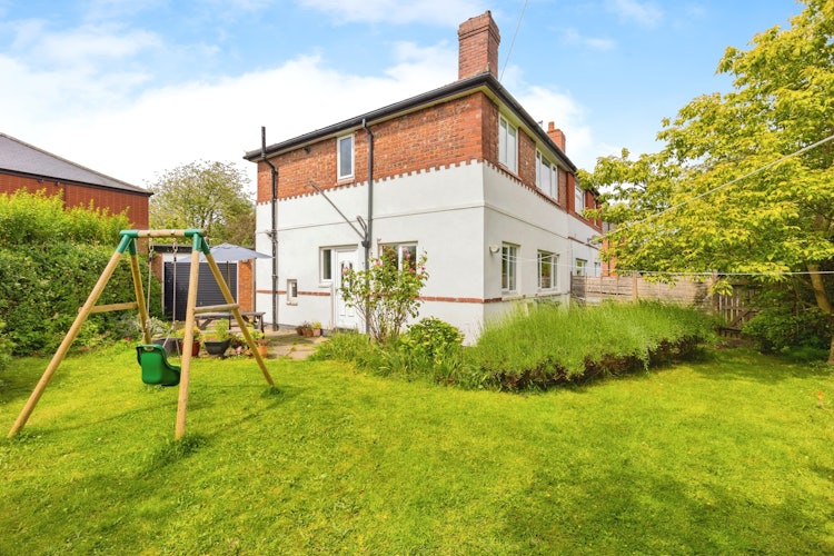3 bedroom semi-detached house