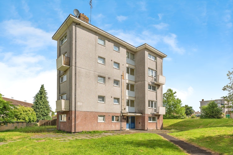 1 bedroom ground floor flat