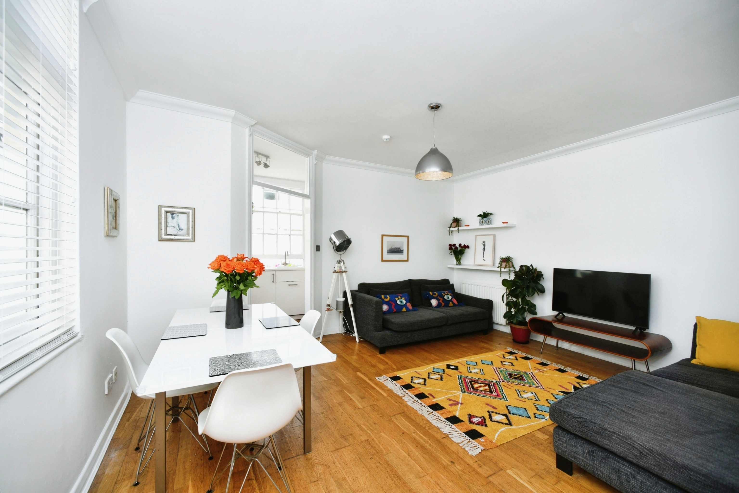 2 bedroom ground floor flat for sale in 2628 Brunswick Street East