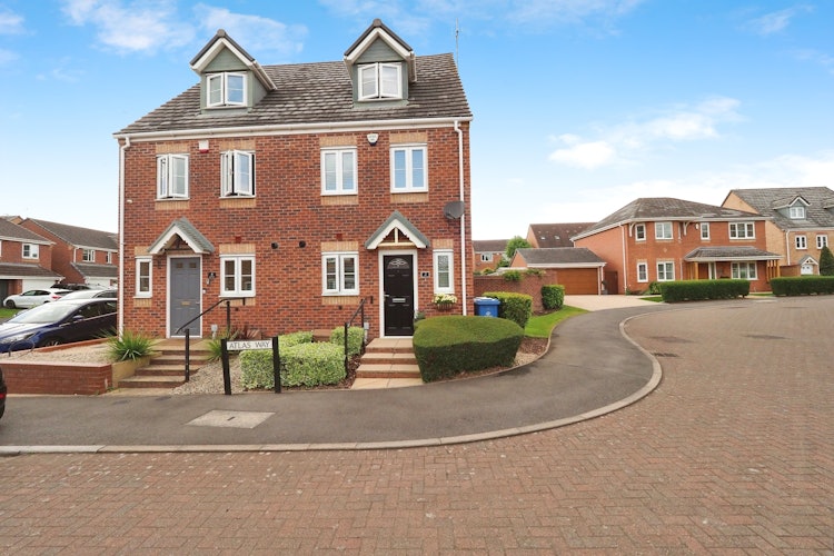 3 bedroom semi-detached house