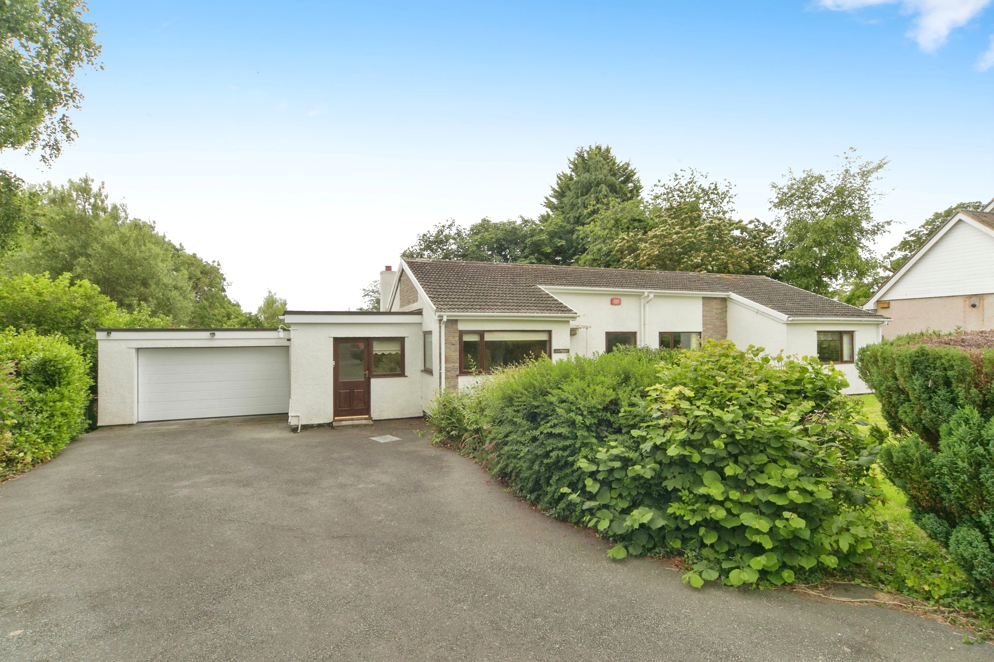 Lon Tudur, Llangefni