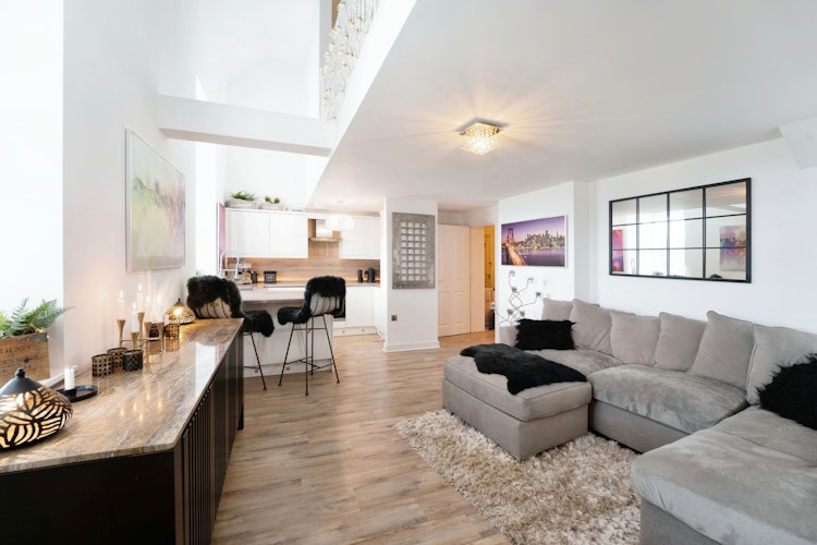 2 bedroom flat