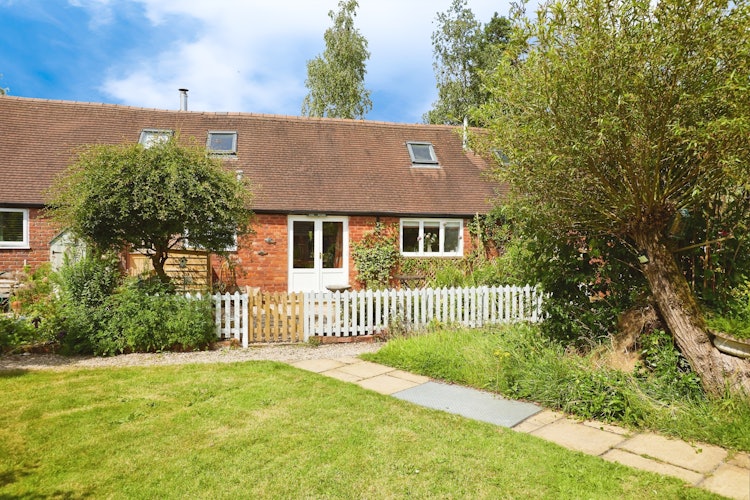 2 bedroom terraced house