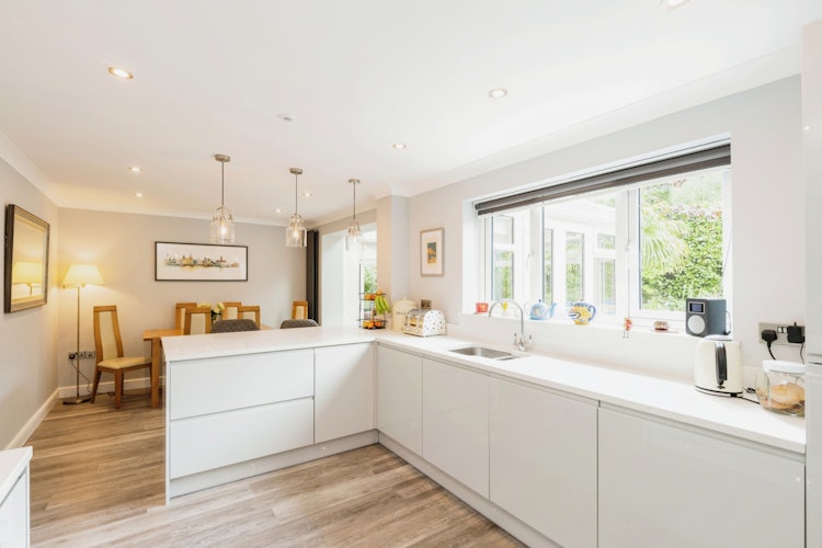 4 bedroom detached house