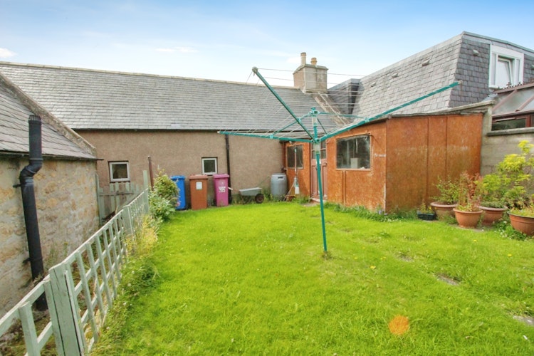 3 bedroom semi-detached bungalow