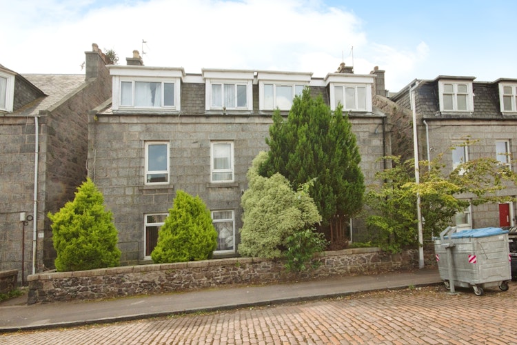 2 bedroom flat
