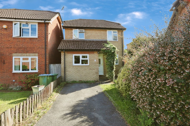 3 bedroom detached house