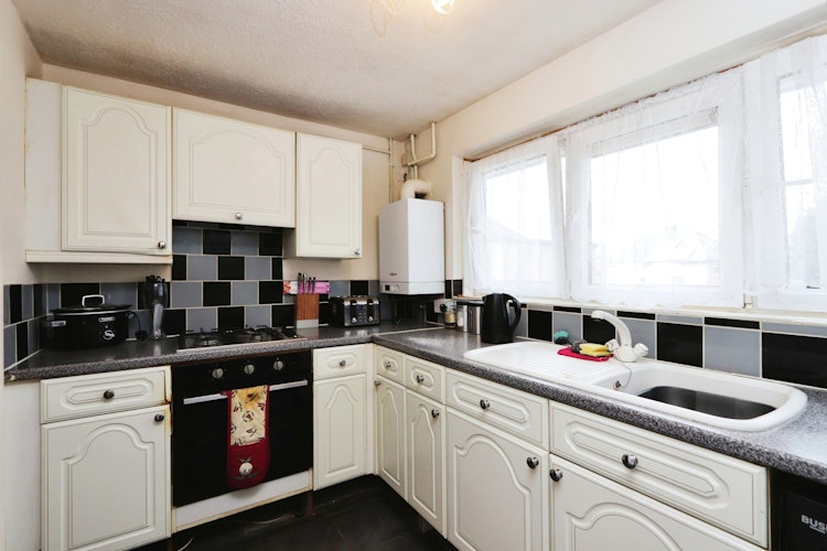 2 bedroom flat