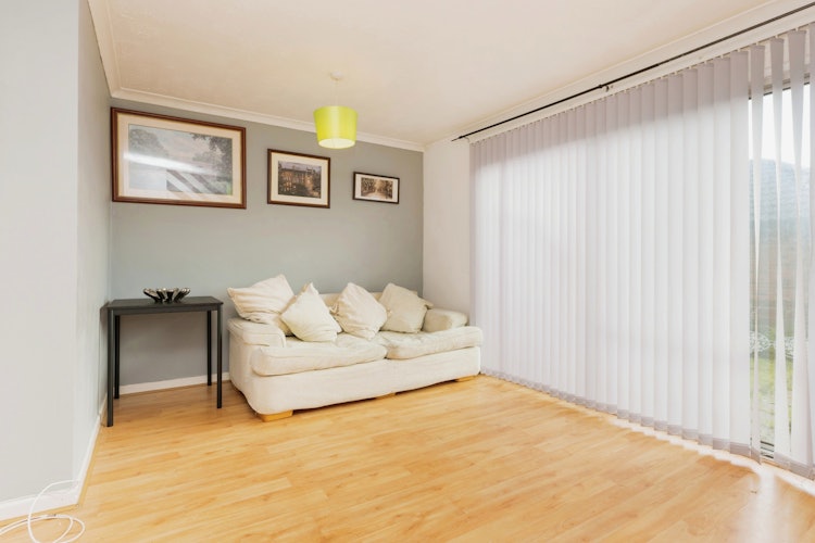 2 bedroom terraced house