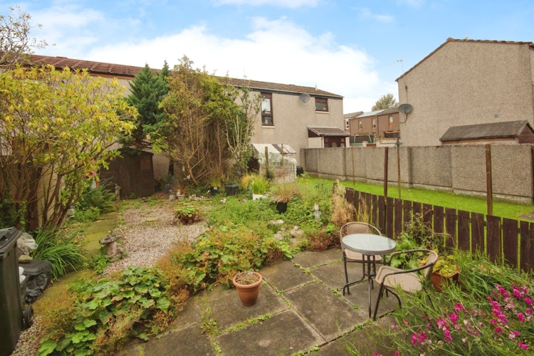 3 bedroom semi-detached house