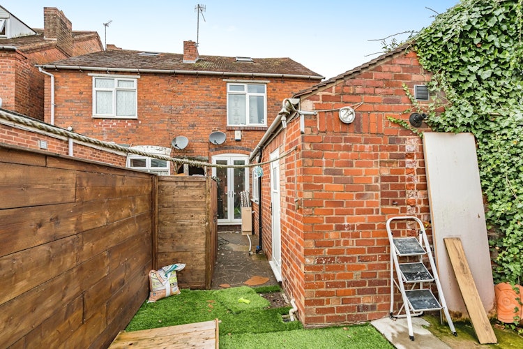 2 bedroom semi-detached house