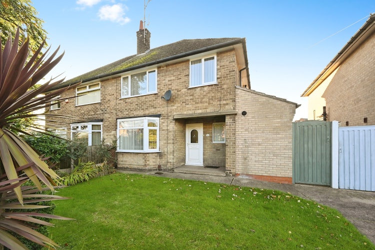 3 bedroom semi-detached house