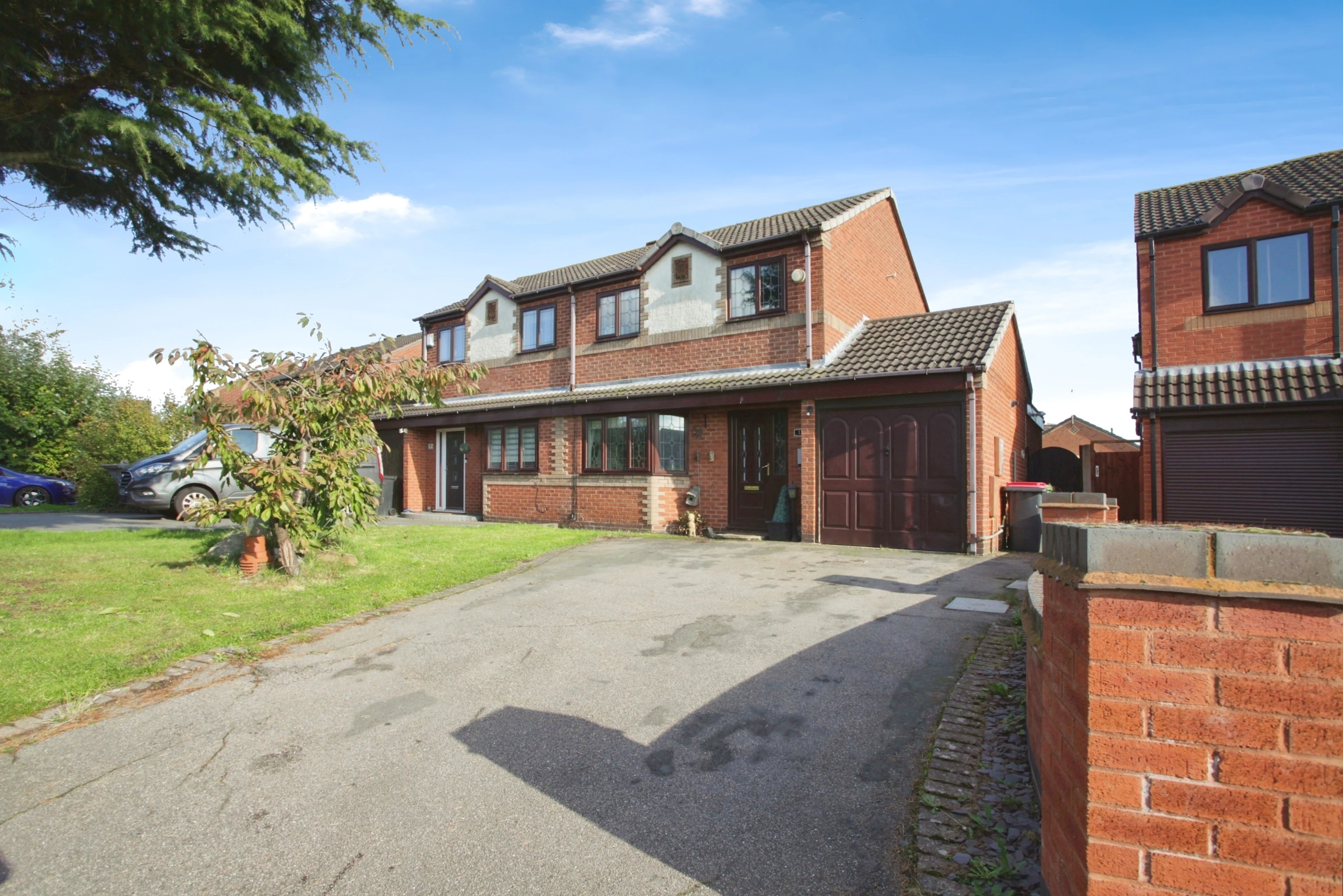 Pinewood Avenue, Atherstone