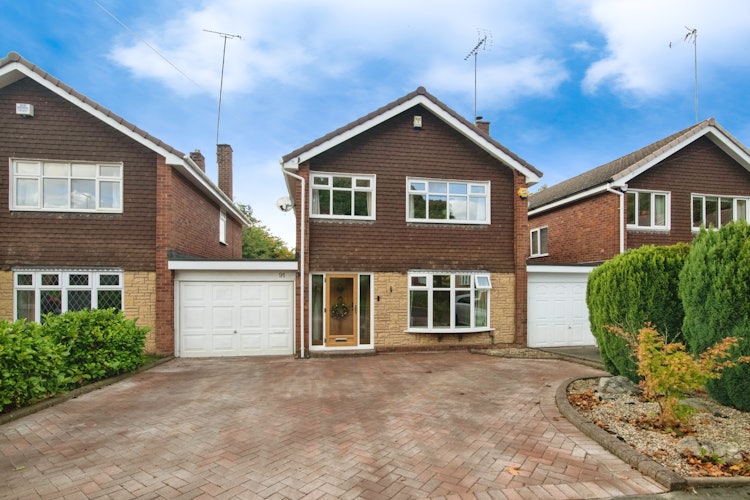 4 bedroom detached house