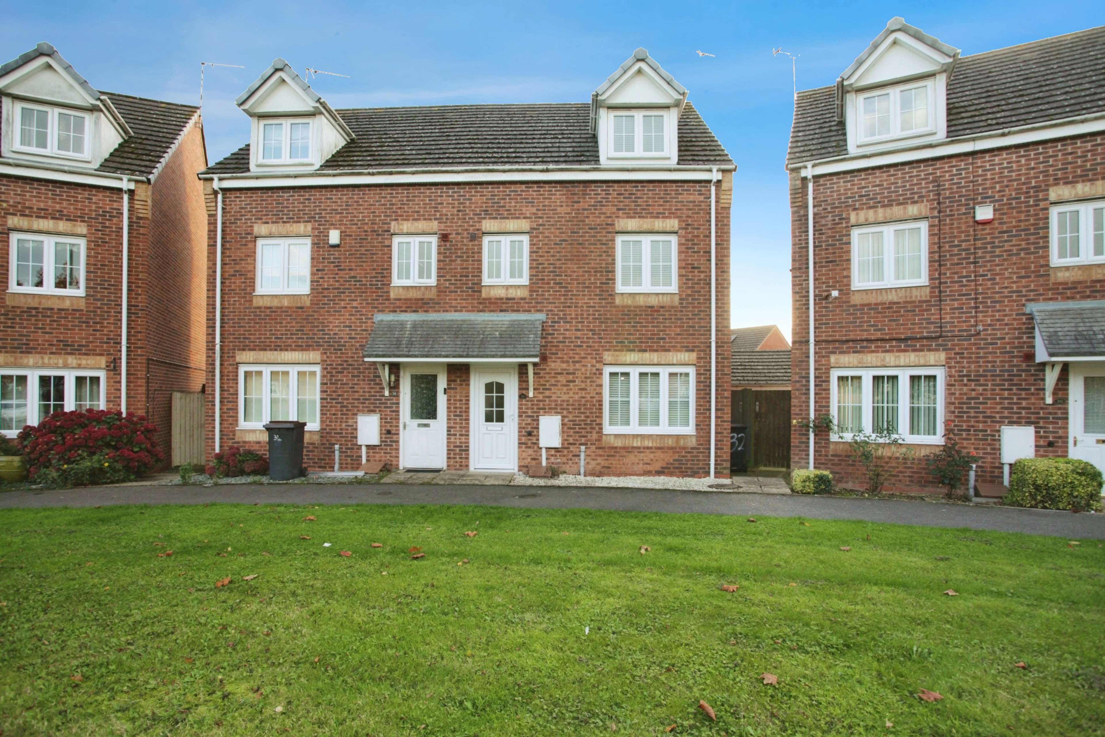 Wisteria Way, Nuneaton