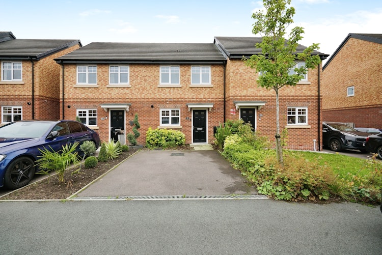 2 bedroom terraced house