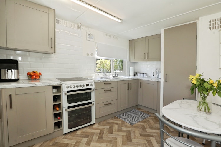 3 bedroom park home