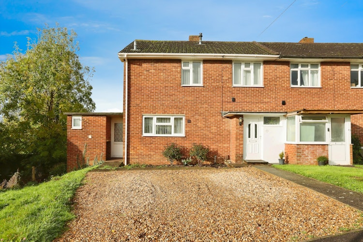 3 bedroom semi-detached house