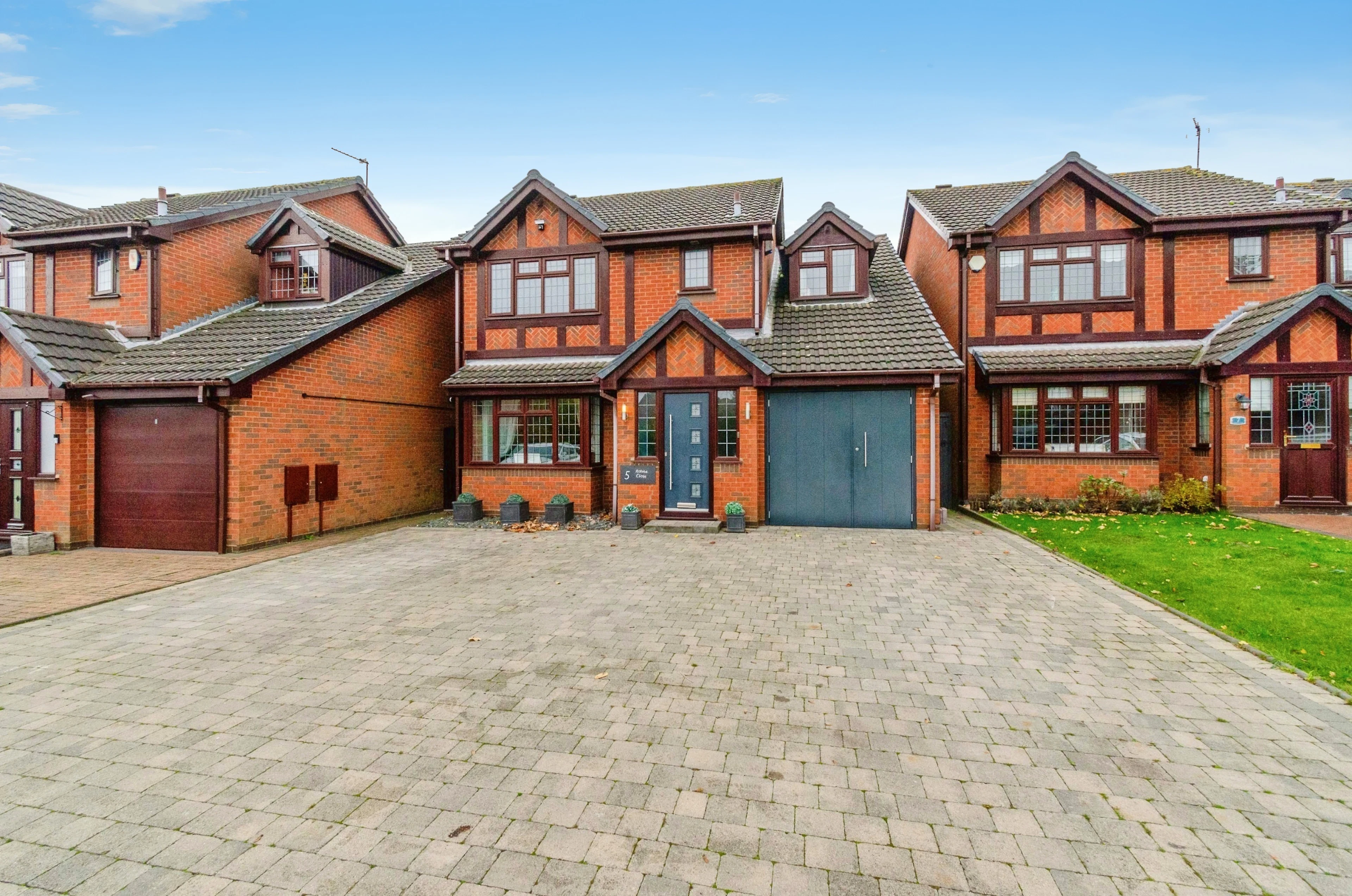 Robins Close, Walsall
