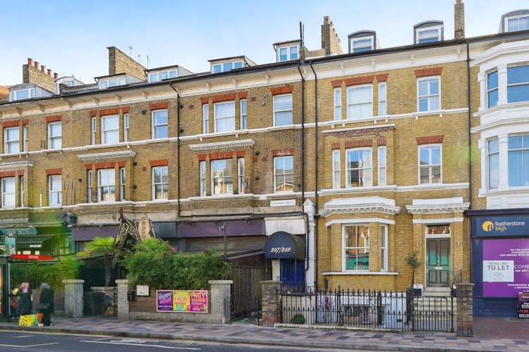 2 bedroom flat
