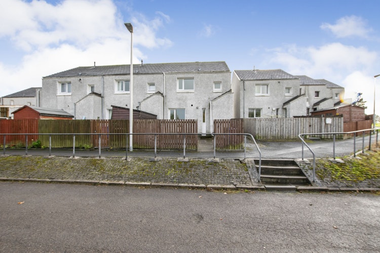 3 bedroom end of terrace house