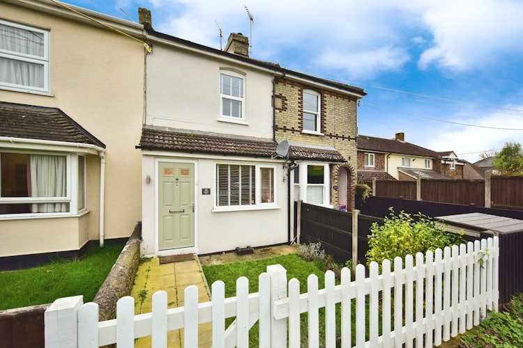 4 bedroom terraced house